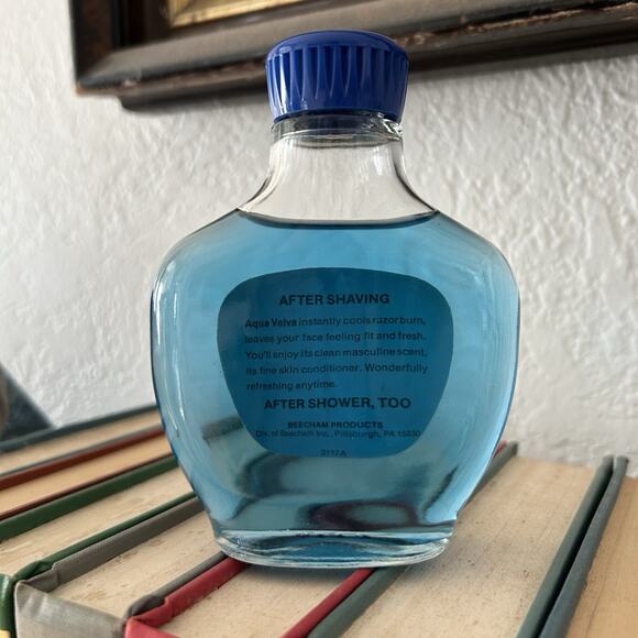 Vintage Aqua Velva After Shave Ice Blue Cooling 4 Oz Glass Bottle - Picture 2 of 6